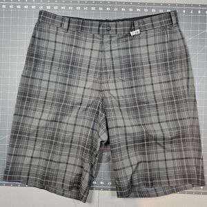 Nike Golf Shorts Mens 36x12 Gray Plaid Tour Performance Preppy Casual Outdoors